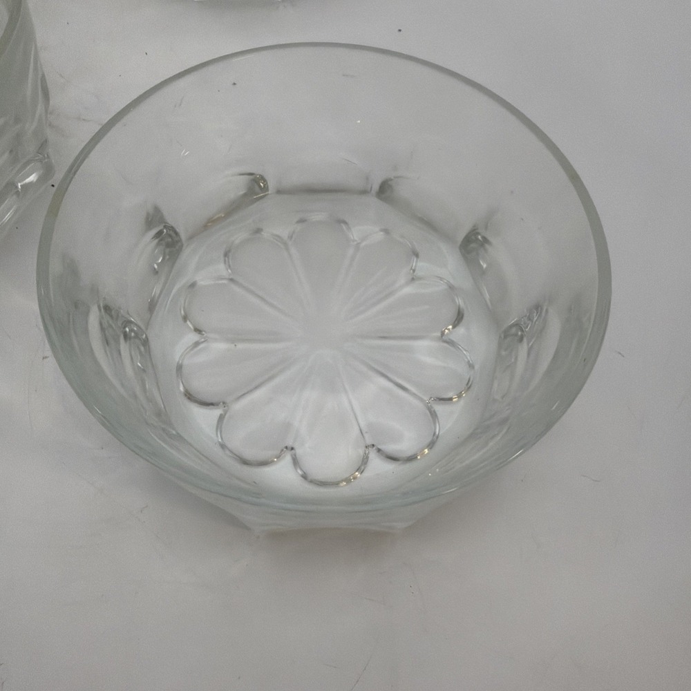 Vintage glass (or crystal)  scalloped bottom  Bowl 5.5" Star Cut base set of 5